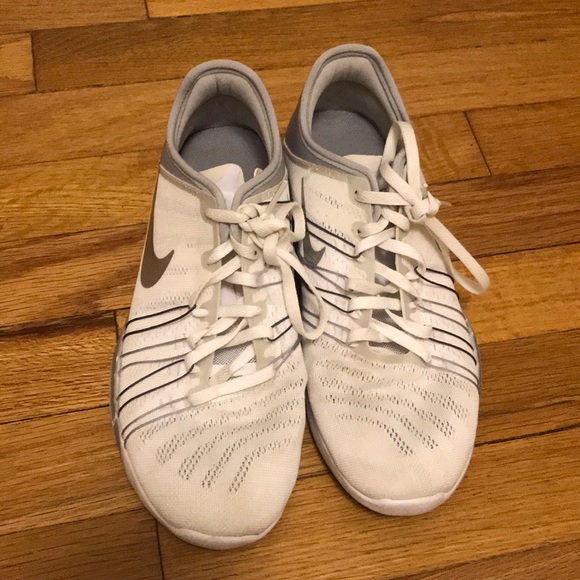 White and Gray Women’s Nike Tennis Shoes - Picture 2 of 4